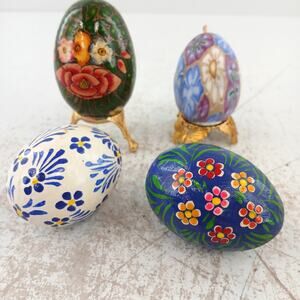 VTG Hand-Painted Decorative Wooden Eggs Floral Decorative Lot of 4 w/ 2 Stands